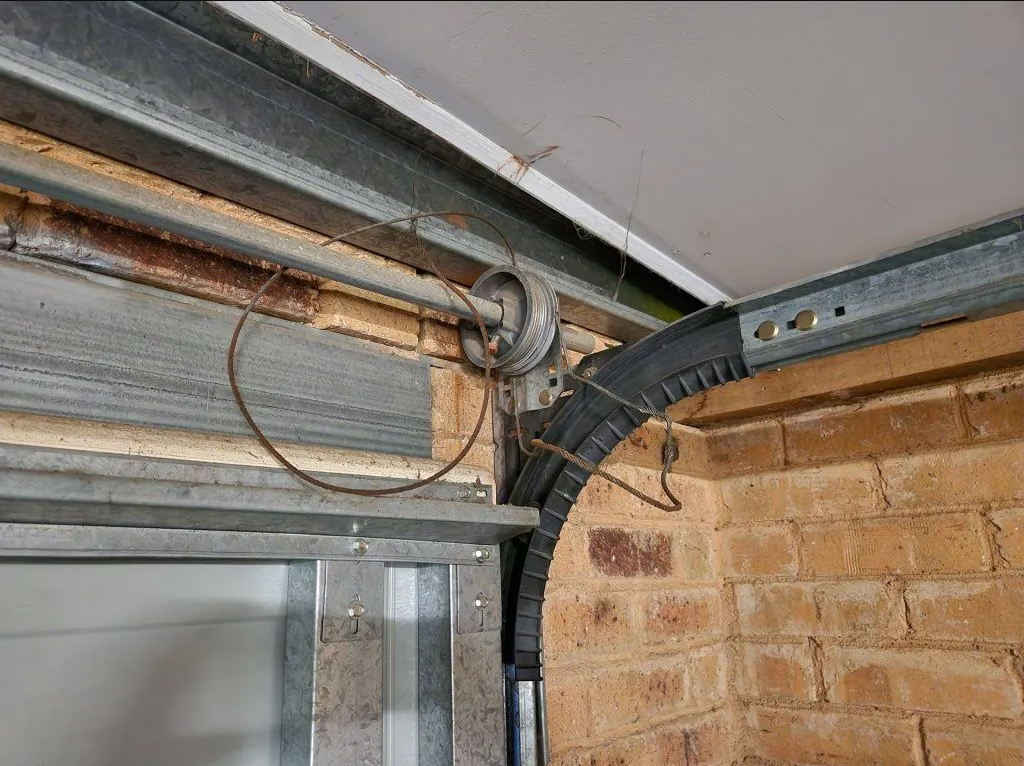 Off-Track Garage Door & Cable Repair Lighthouse Point